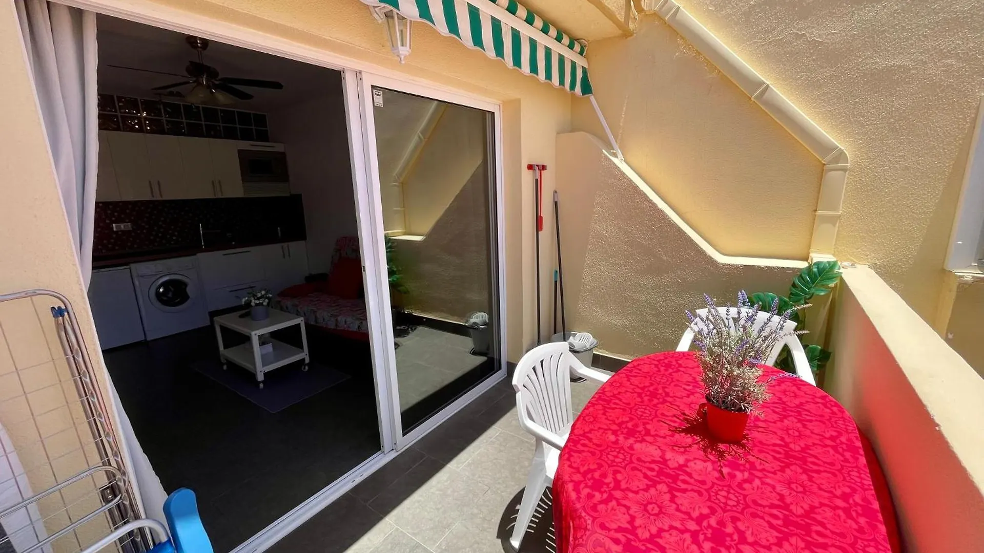 Cozy And Sunny Apartment With Everything You Need, Great Location Costa Adeje